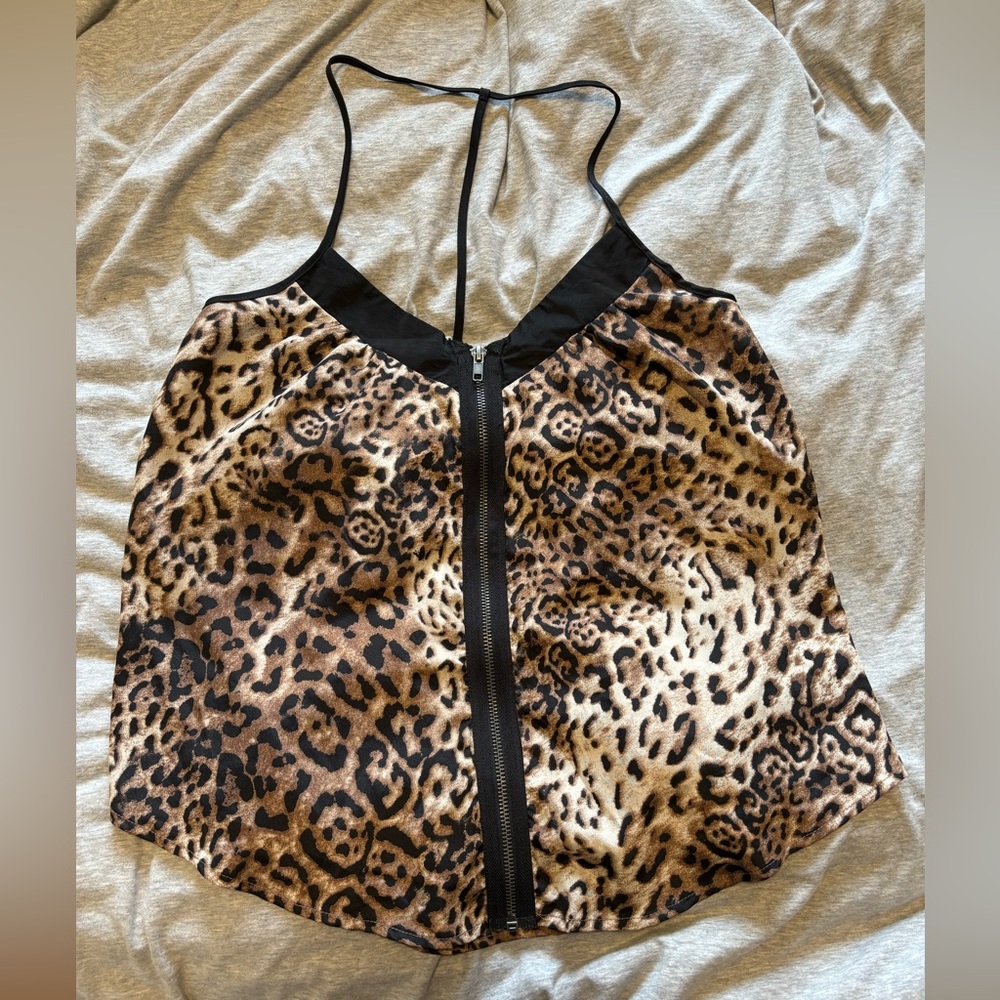 Leopard print top